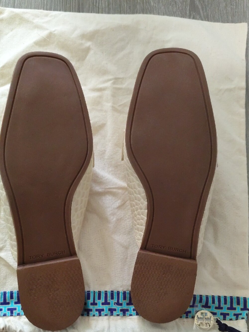 Tory Burch Cream Croc-Embossed Leather Slide Mules - Picture 5 of 6